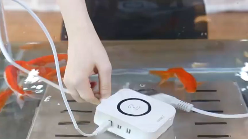 中科電工無(wú)線(xiàn )充電插座